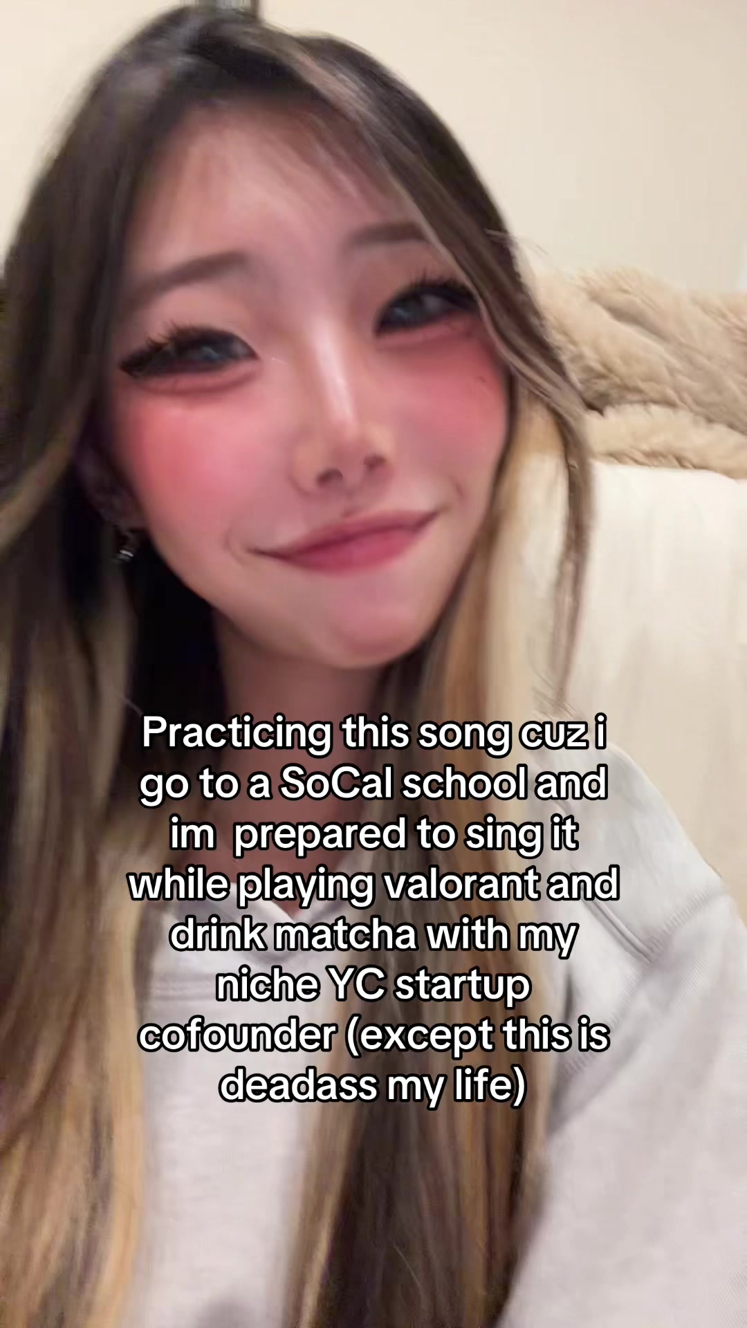 @adri_323_