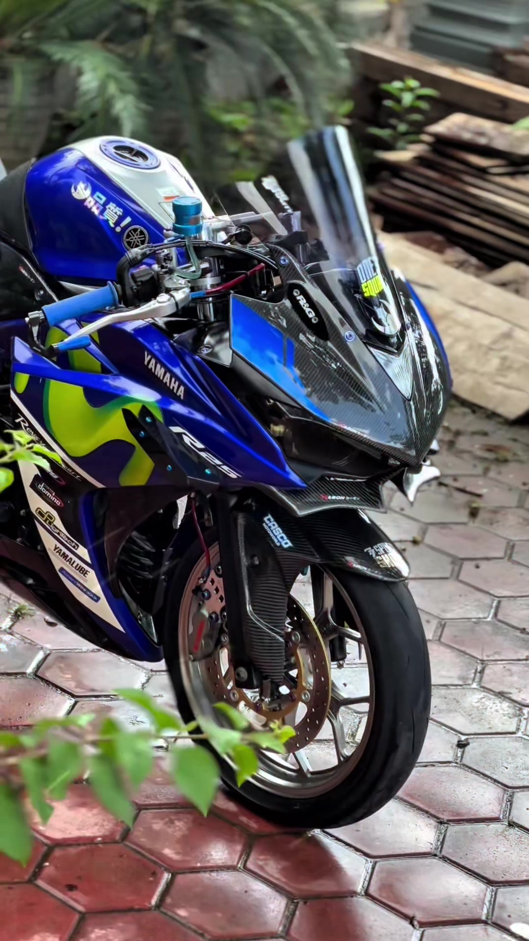 @r25.freak