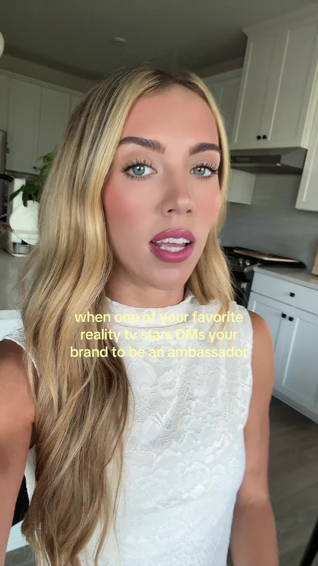 @lexiehull