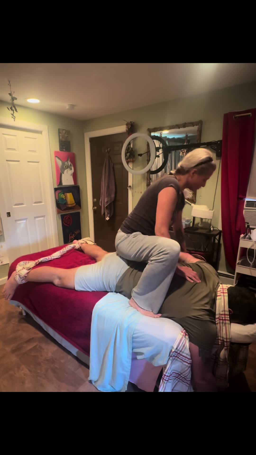 @Apple And Eve Massage