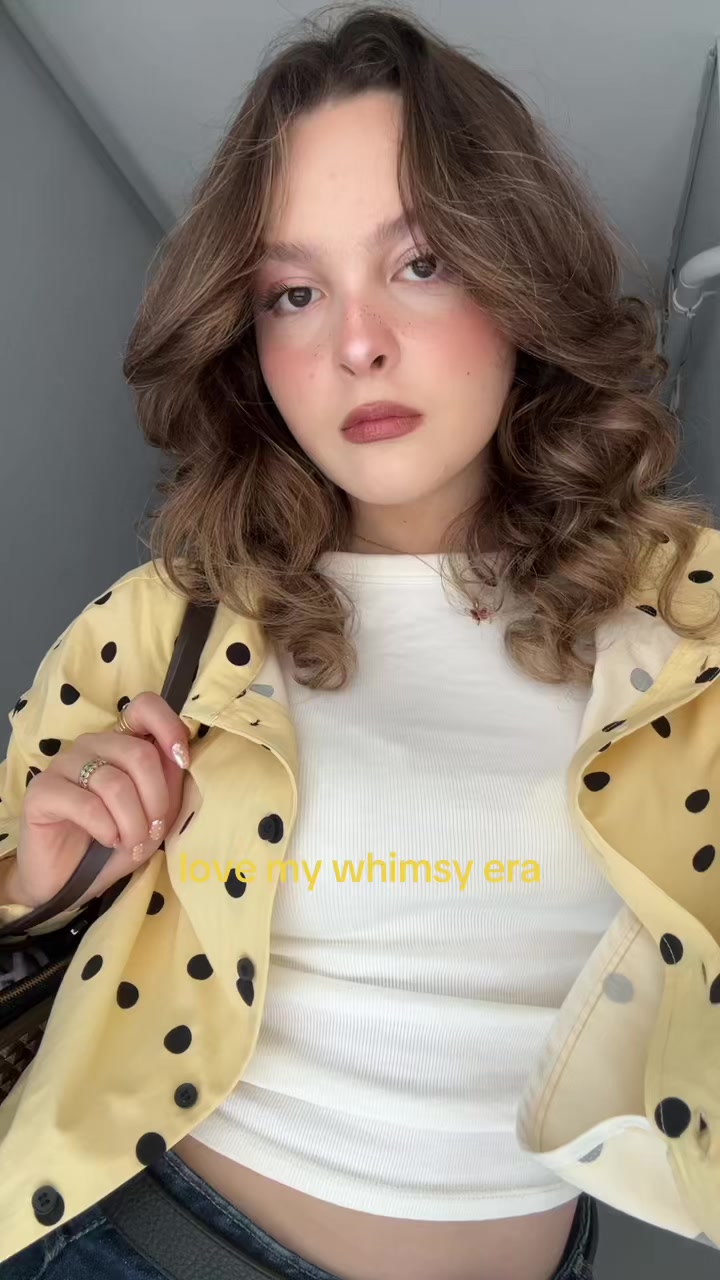 @𝒴