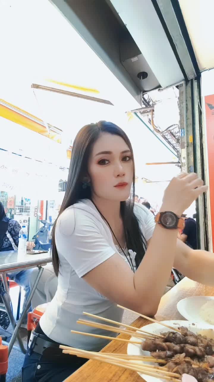 @Trie Diva Farellino 2🇹🇼🇮🇩