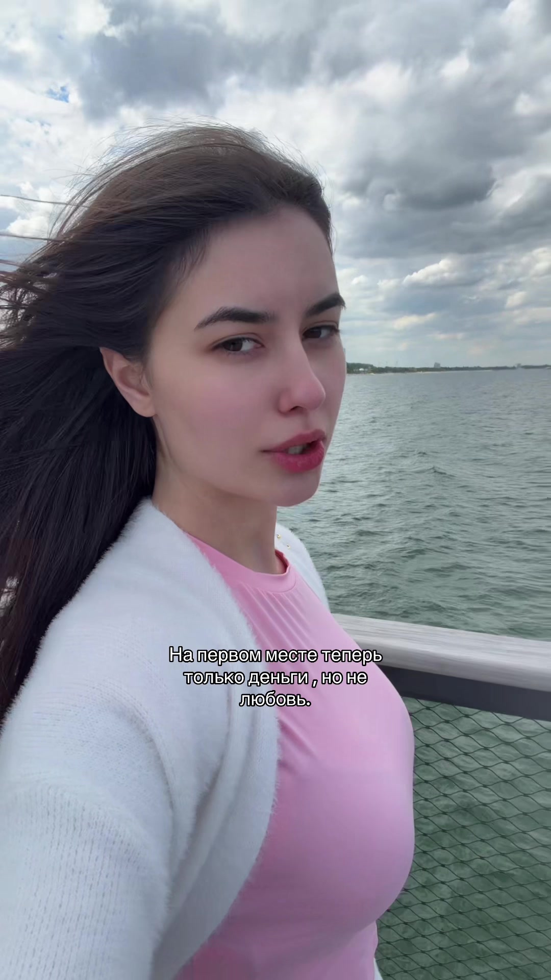 @rozirina