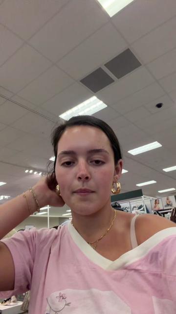 @LIL JERZ 🦋