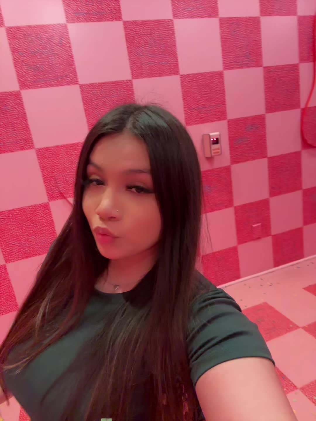 @<3