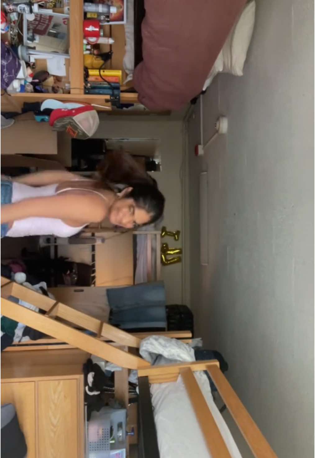@anasha.st