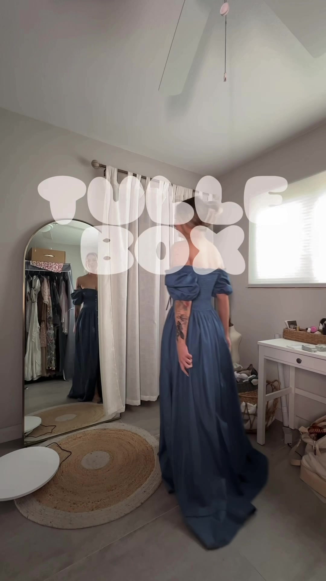 @TULLEBOX DRESS RENTALS