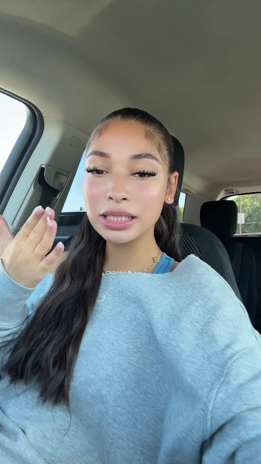 @aravely_