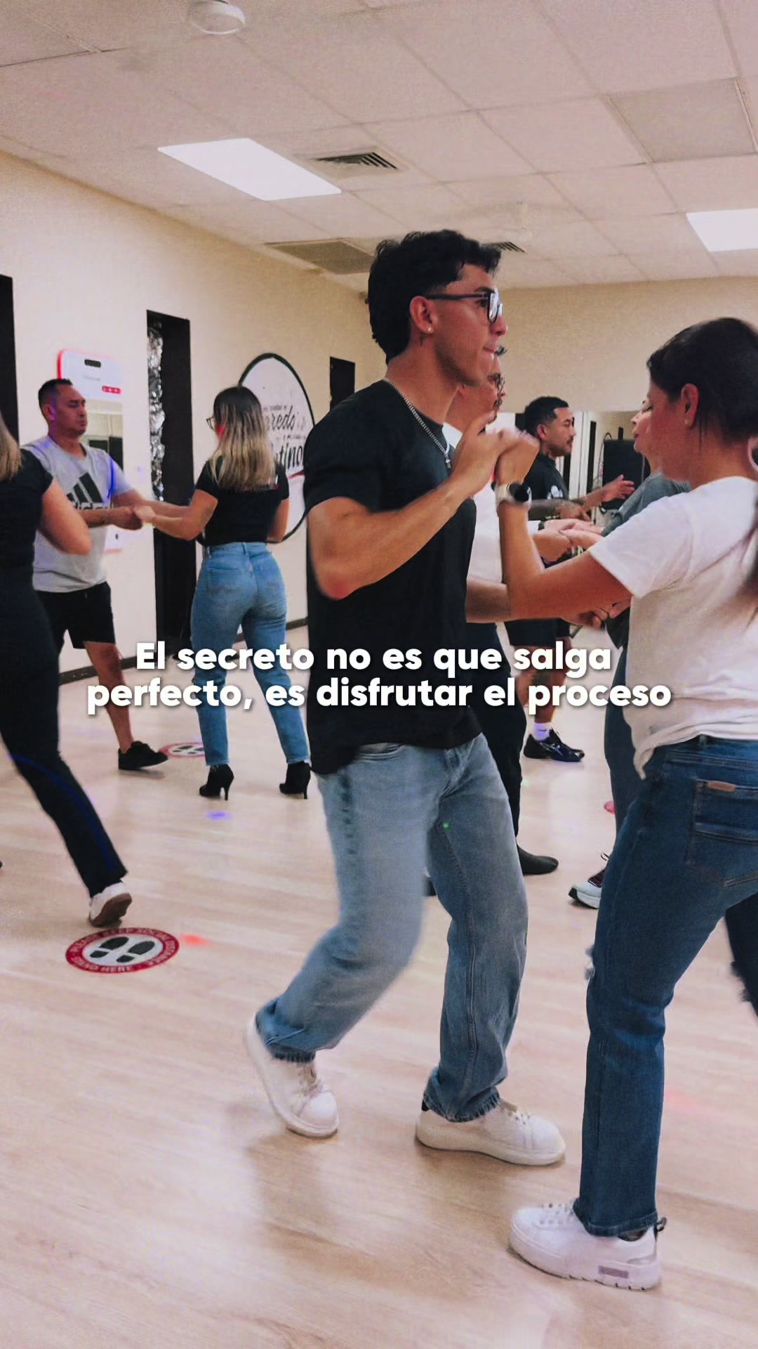 @Latinos Academia de Baile