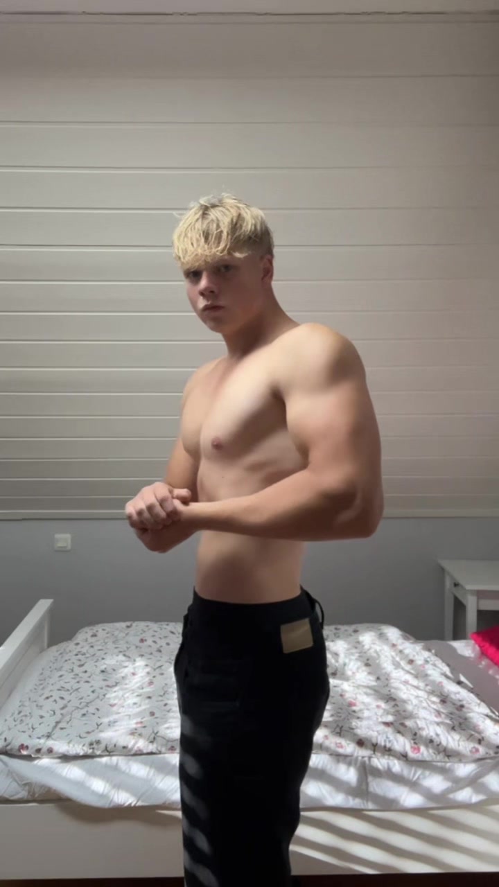 @Adi._.PR