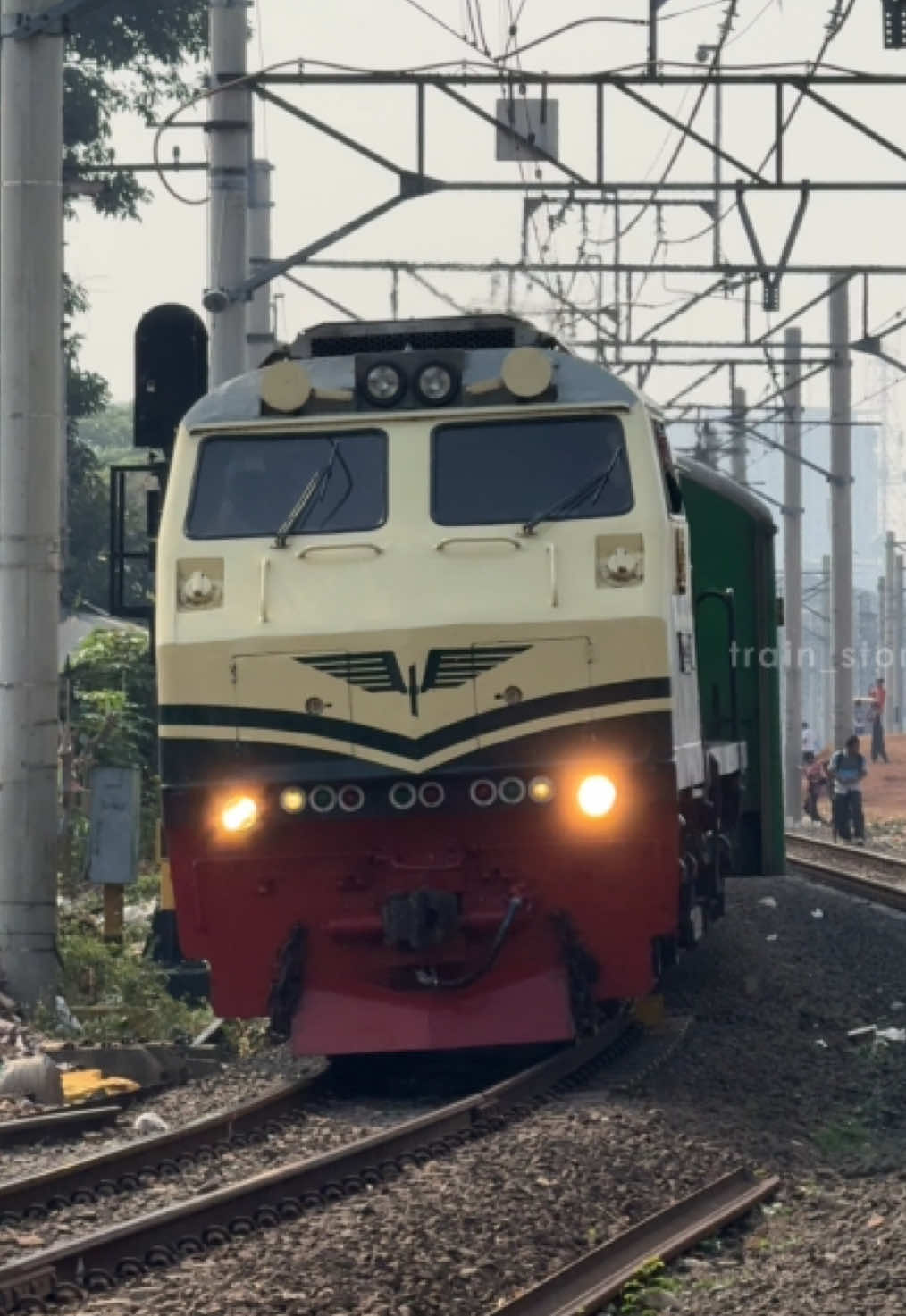 @Train_Story