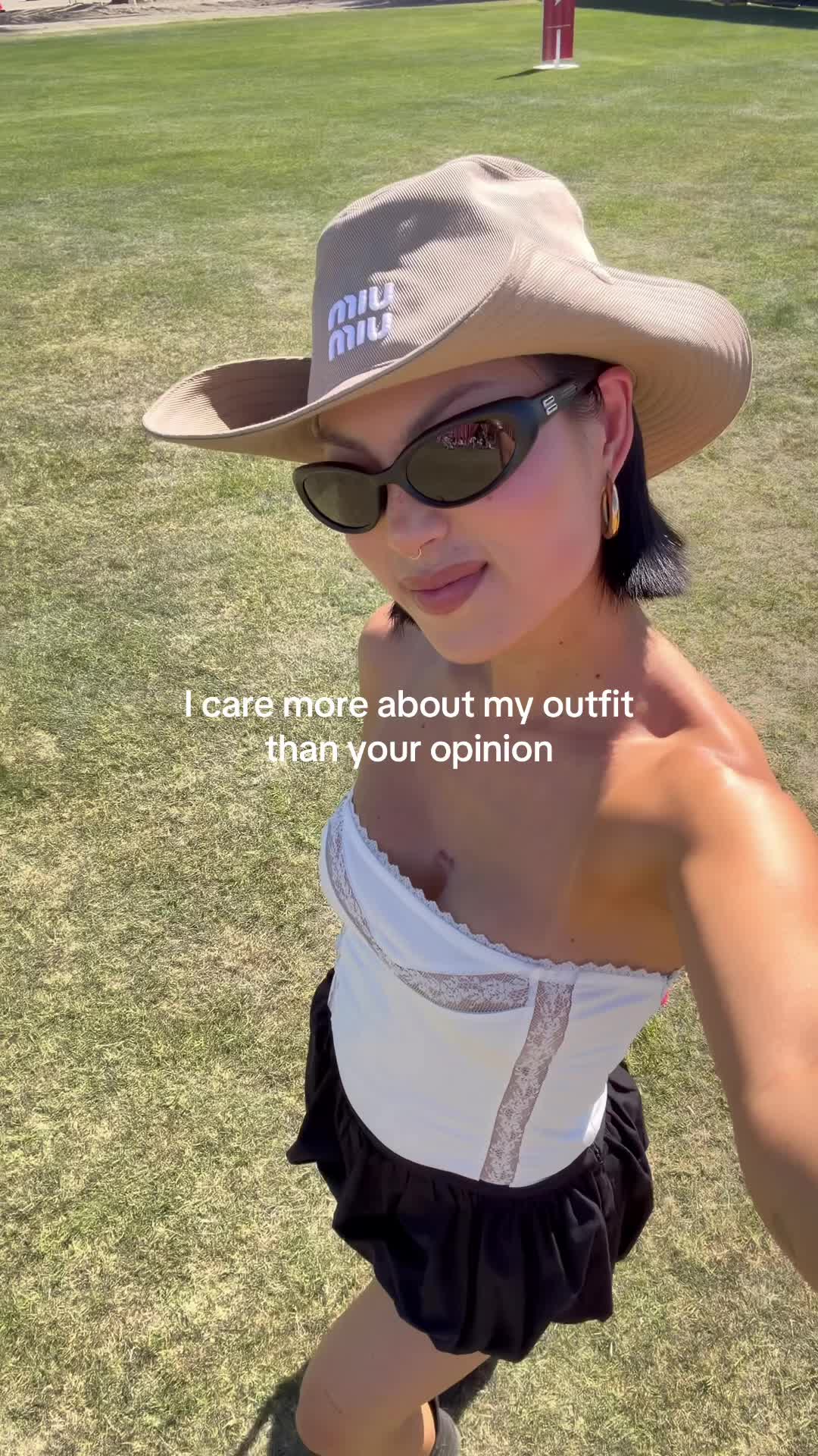 @Ellen V Lora
