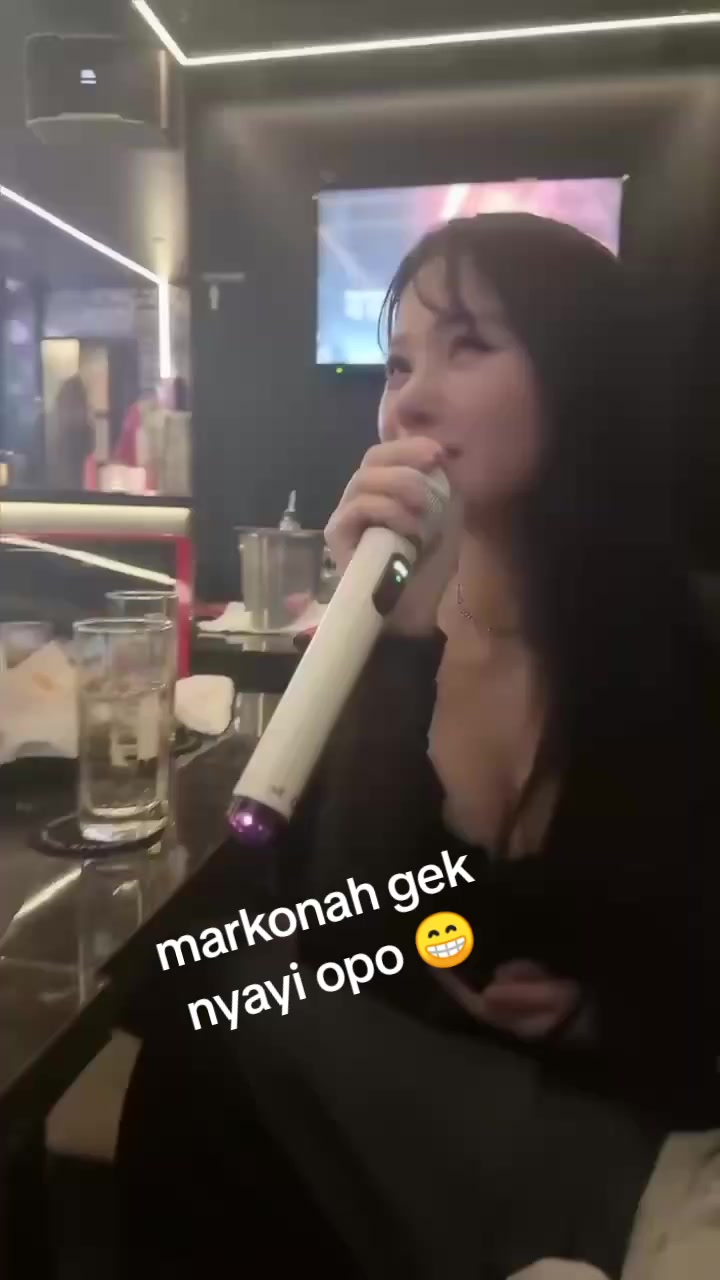 @Aleek 🇰🇷🇮🇩