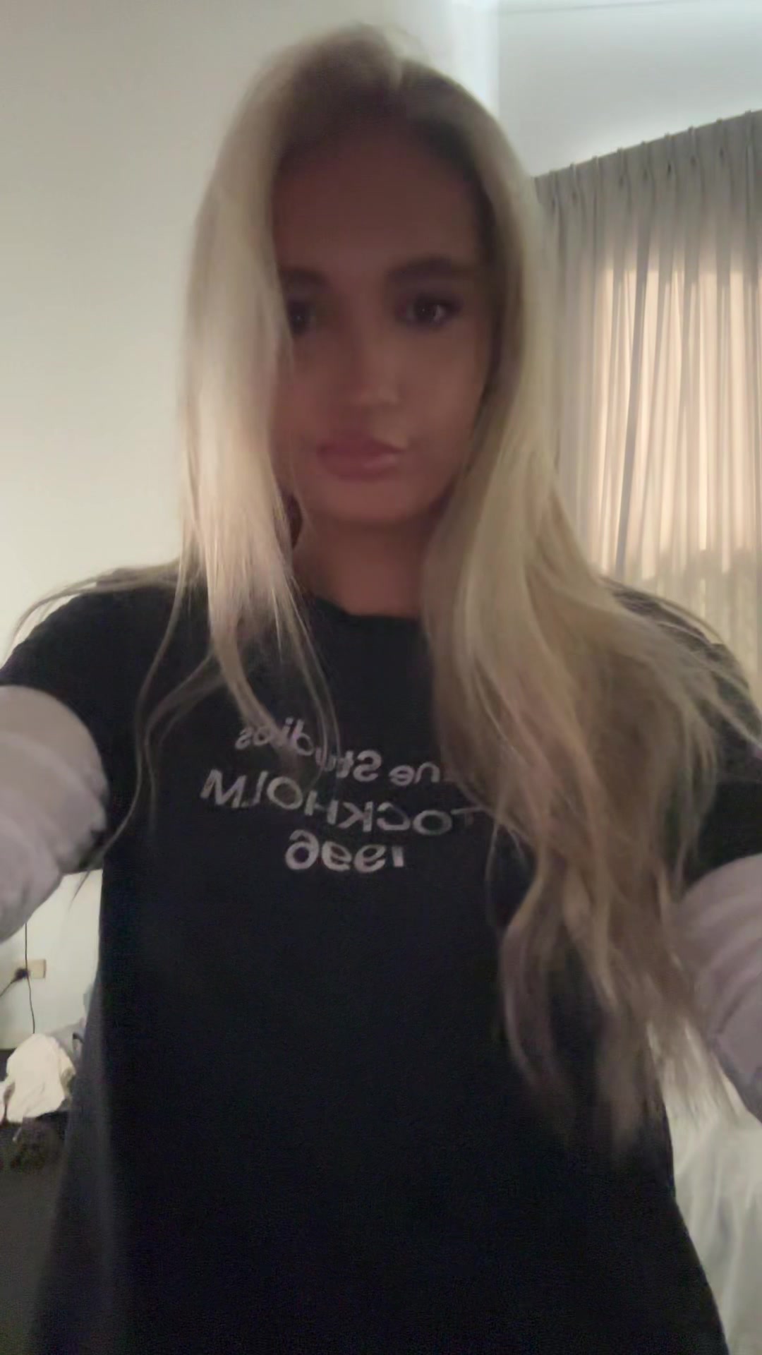 @Milania