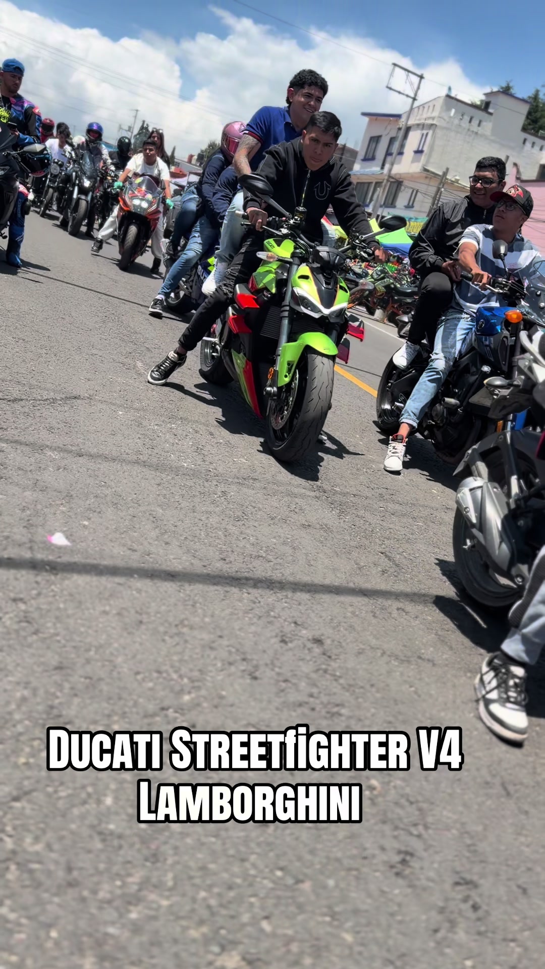 @Wicho González JR🔥