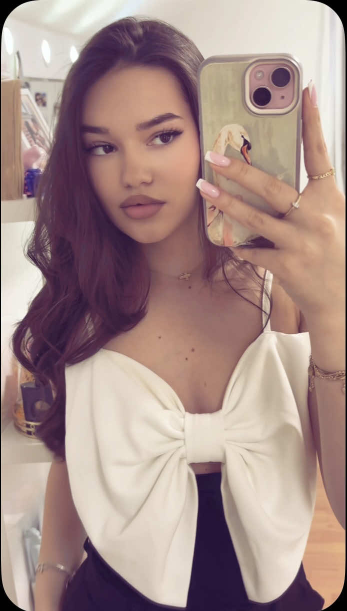 @l4uraaaa