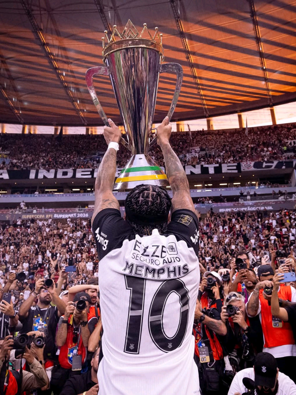 @Vinicius 1910 🖤🤍