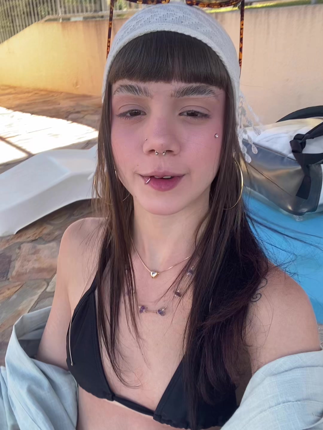 @Clara