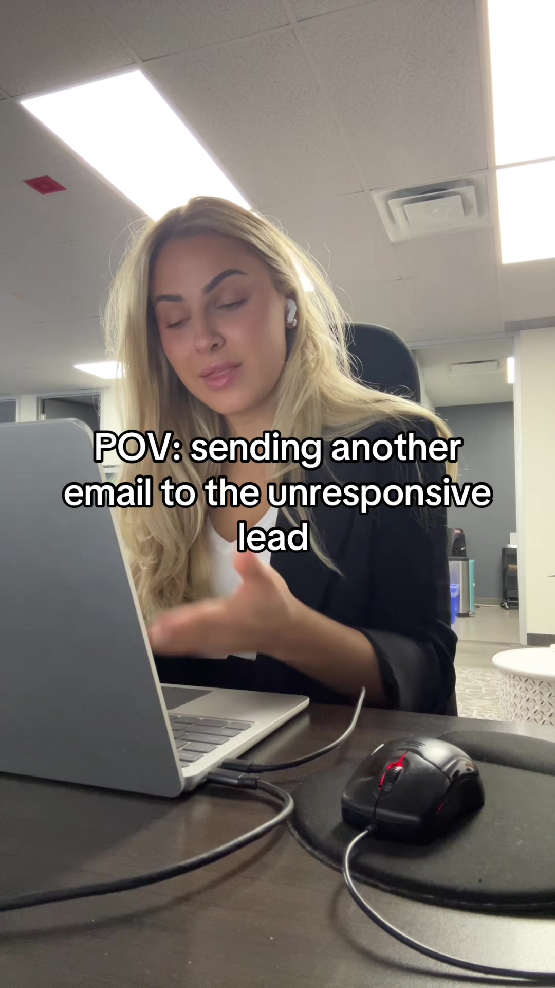 @THAT Corporate Girl