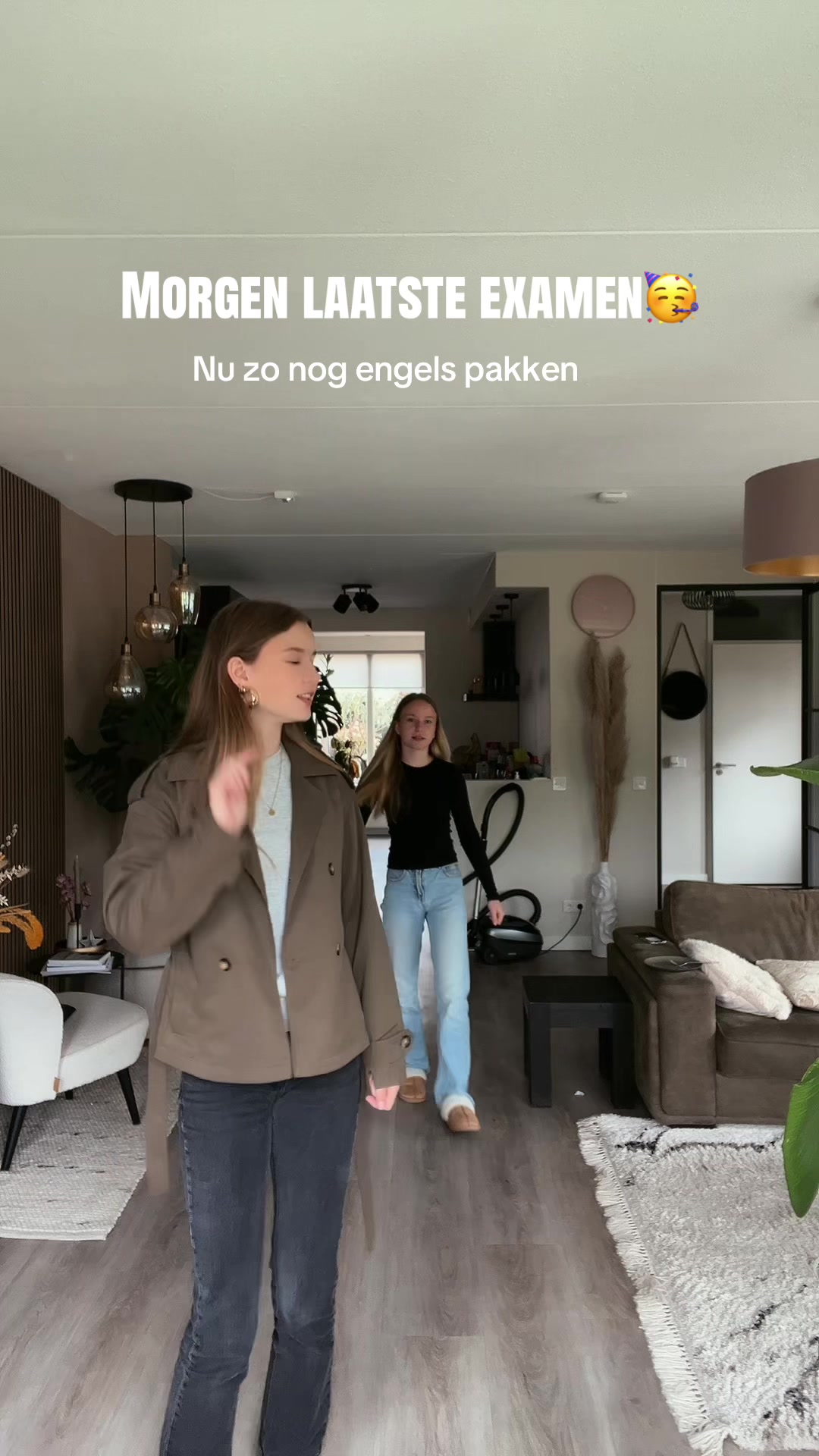 @𝐍𝐨𝐞 𝐡𝐨𝐨𝐠𝐞𝐧𝐝𝐨𝐨𝐫𝐧
