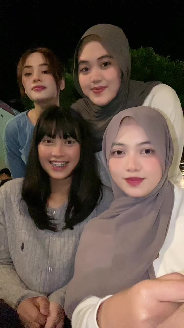 @Hana