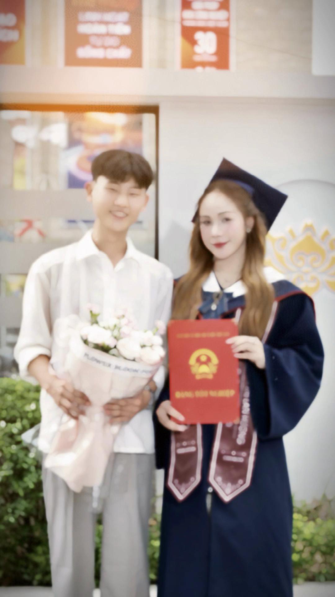 @Đỗ công chức thì đổi tên 👮♂️