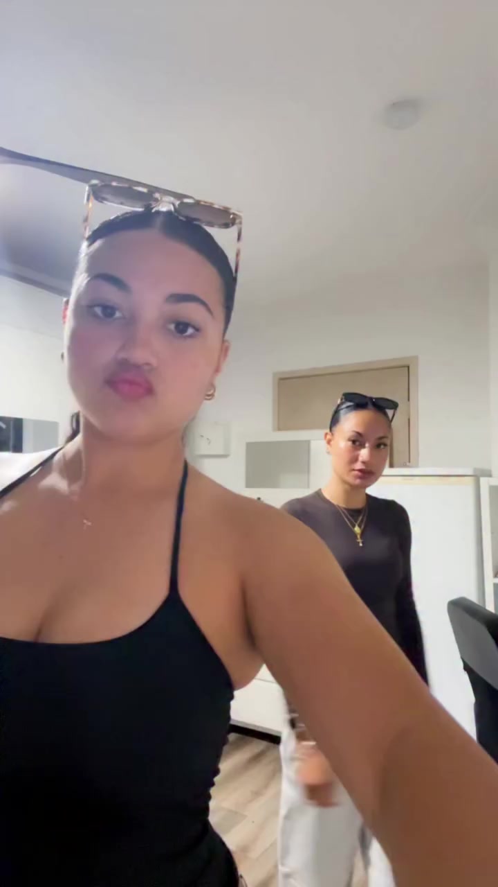 @AKA TIOLA VIBES🇫🇯🇸🇧🇹🇴