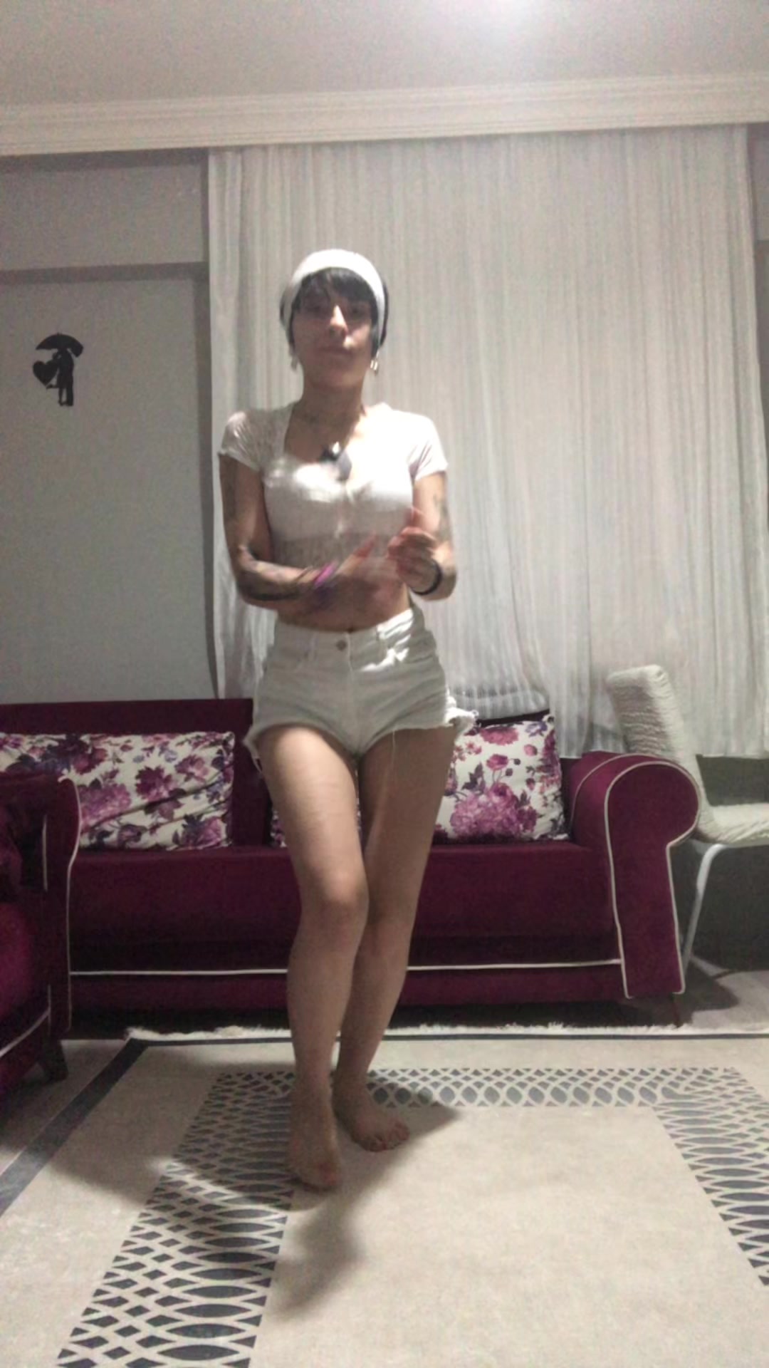 @G&Uuml;LNUR &Ouml;Z&Ccedil;ELİK