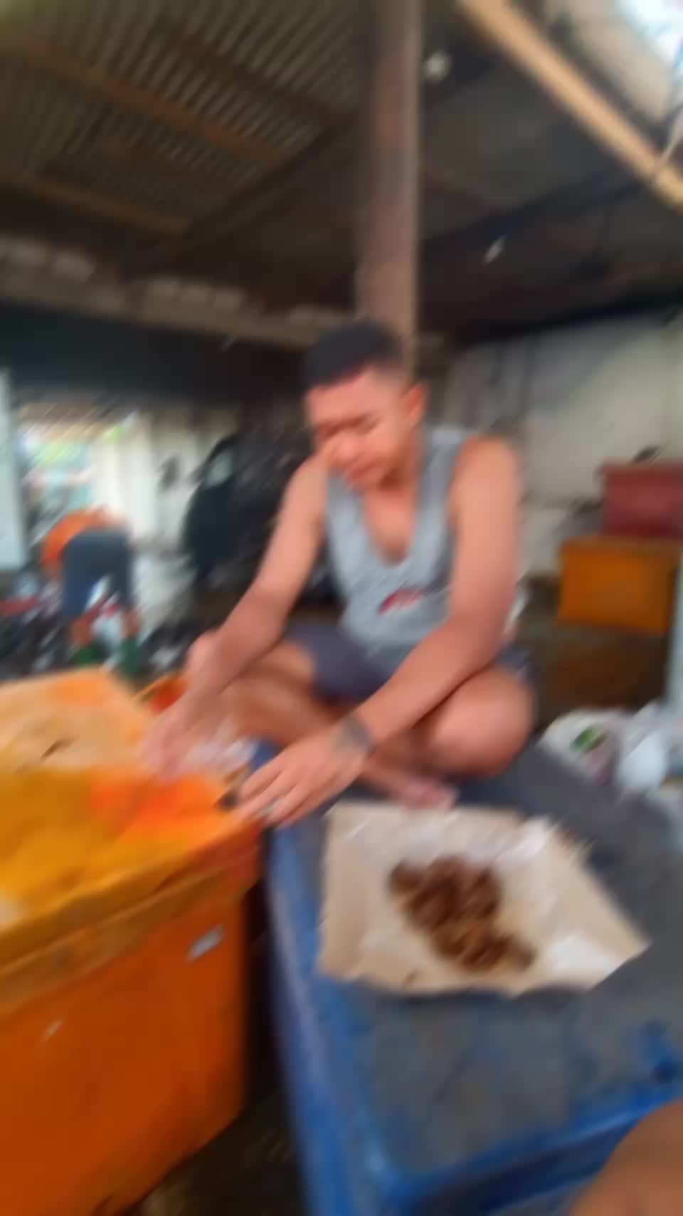 @$awrrr•