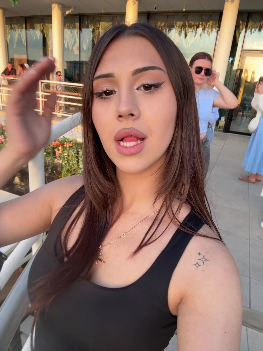 @lana:)