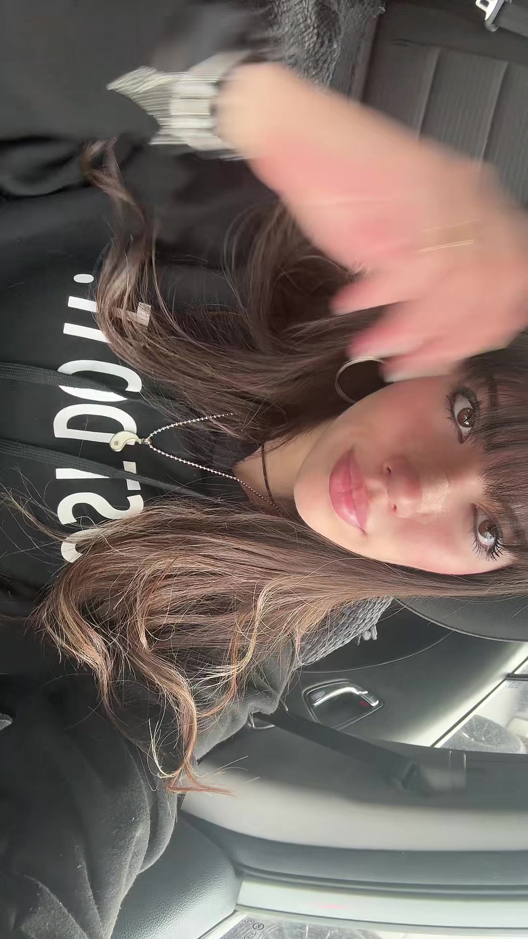 @VICKY ♡