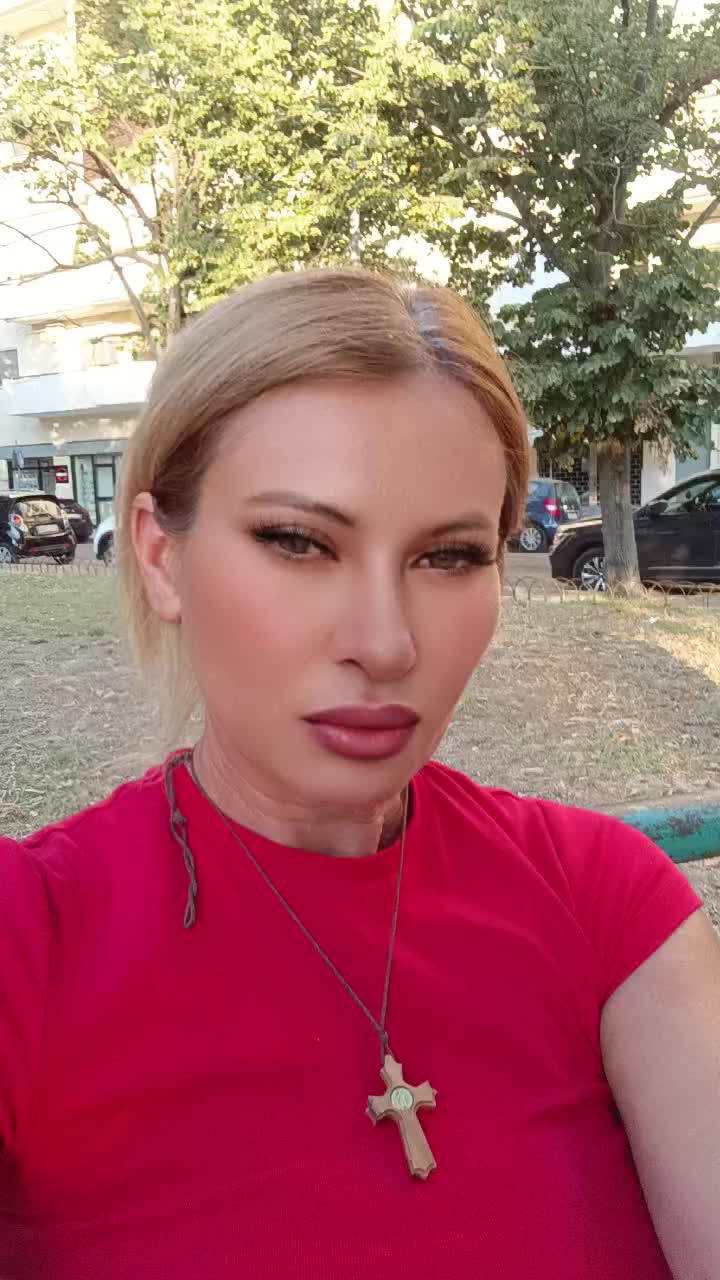 @livialivia330