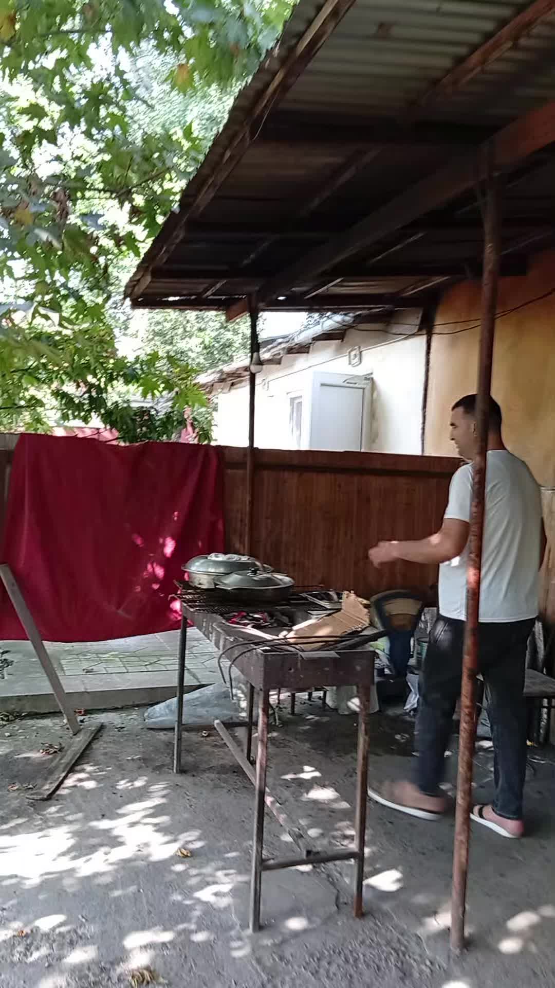@v&uuml;sal