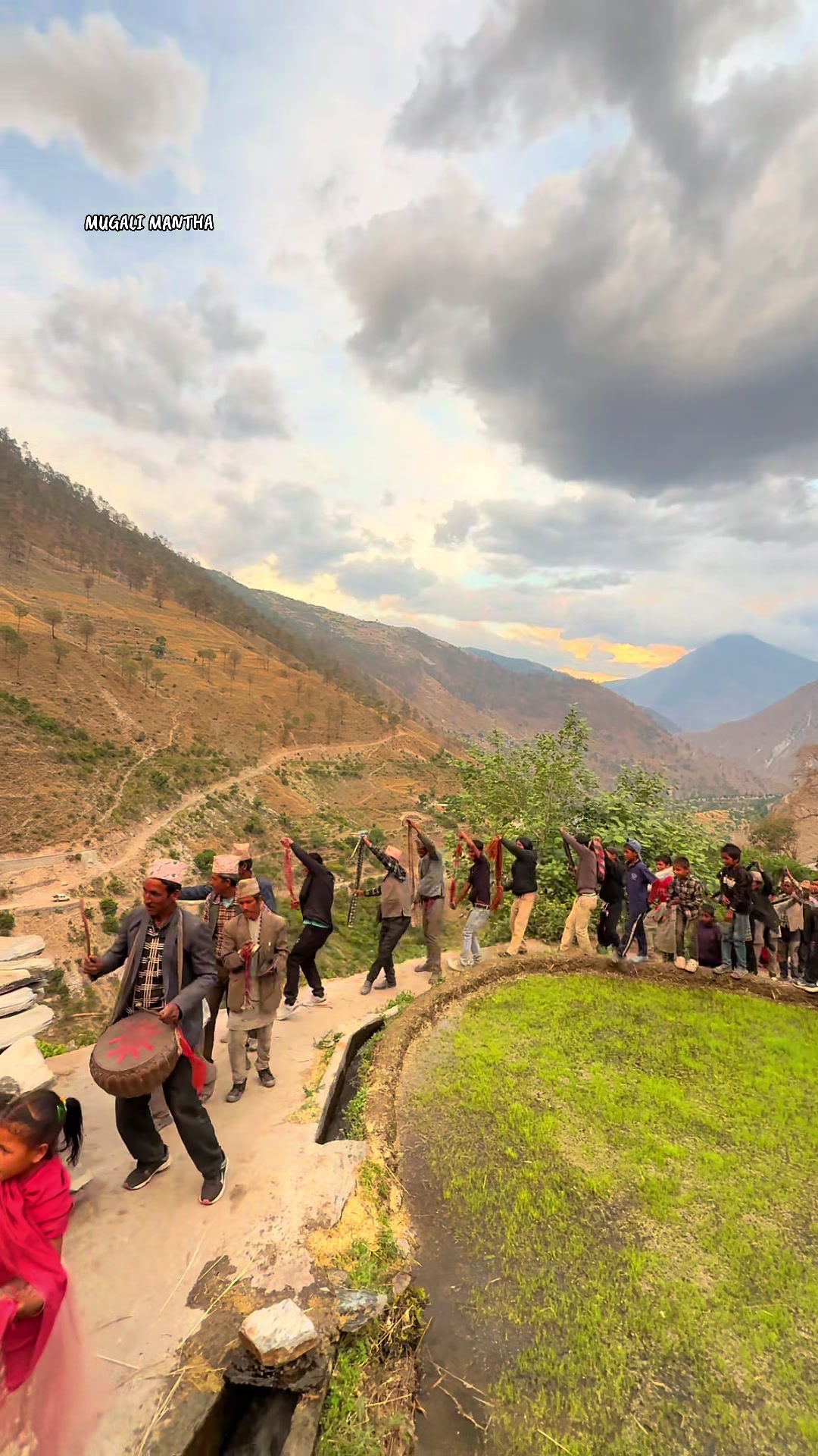 @मुगालि मान्ठ🇳🇵