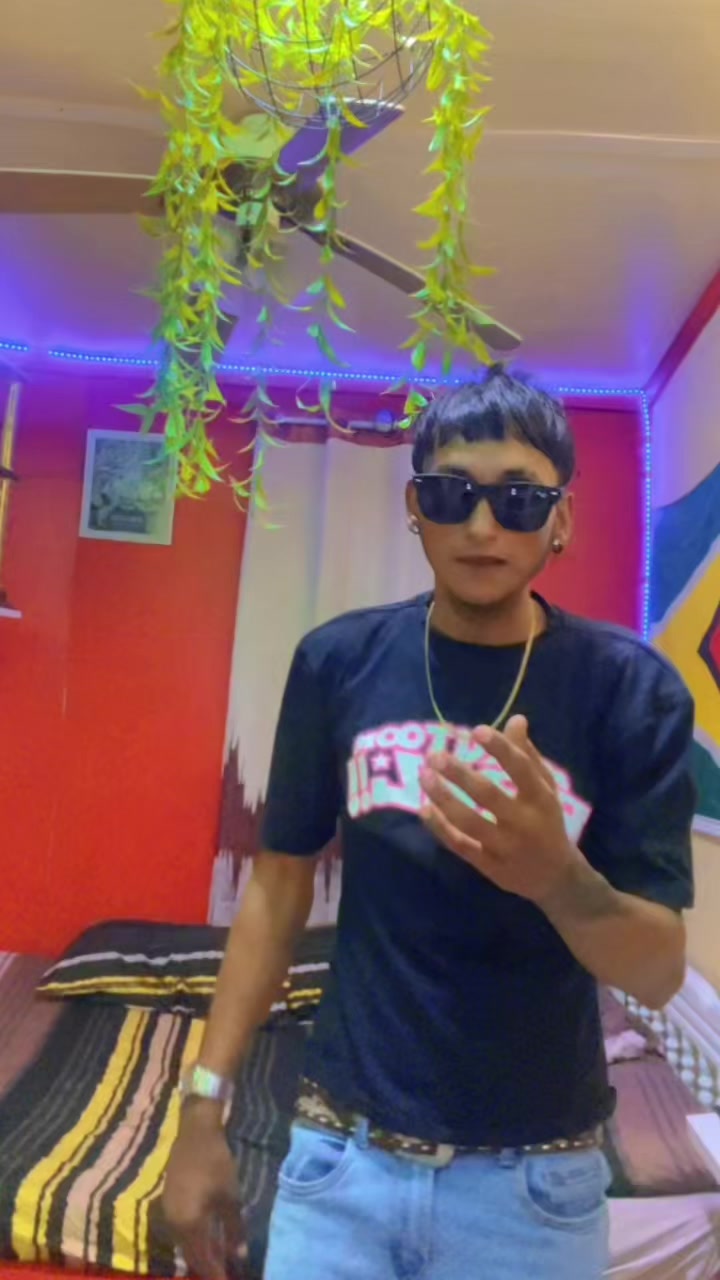 @.ITZVICKASH_๐ฌ๐พ/๐ง๐ง