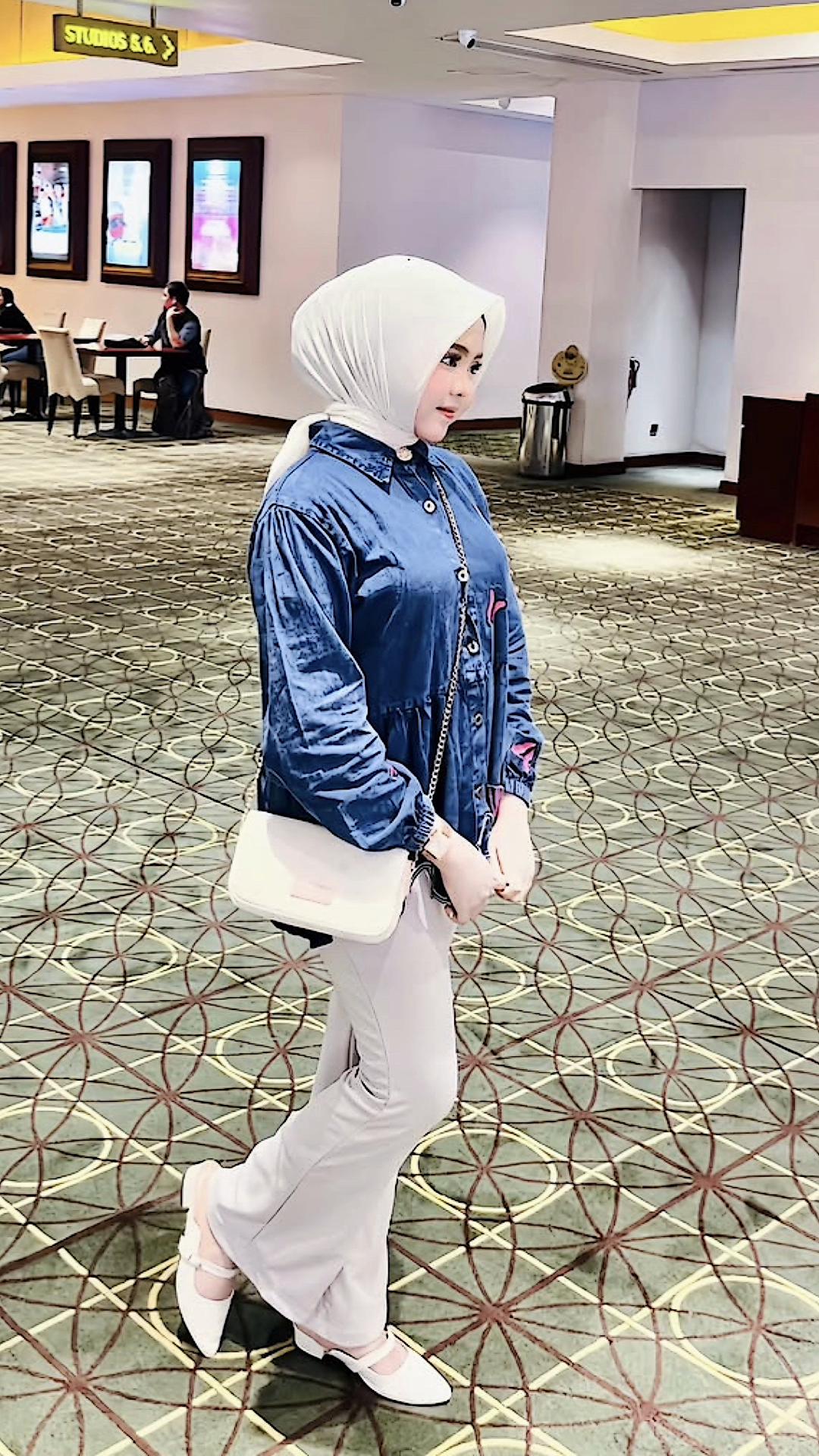 @anniputri5