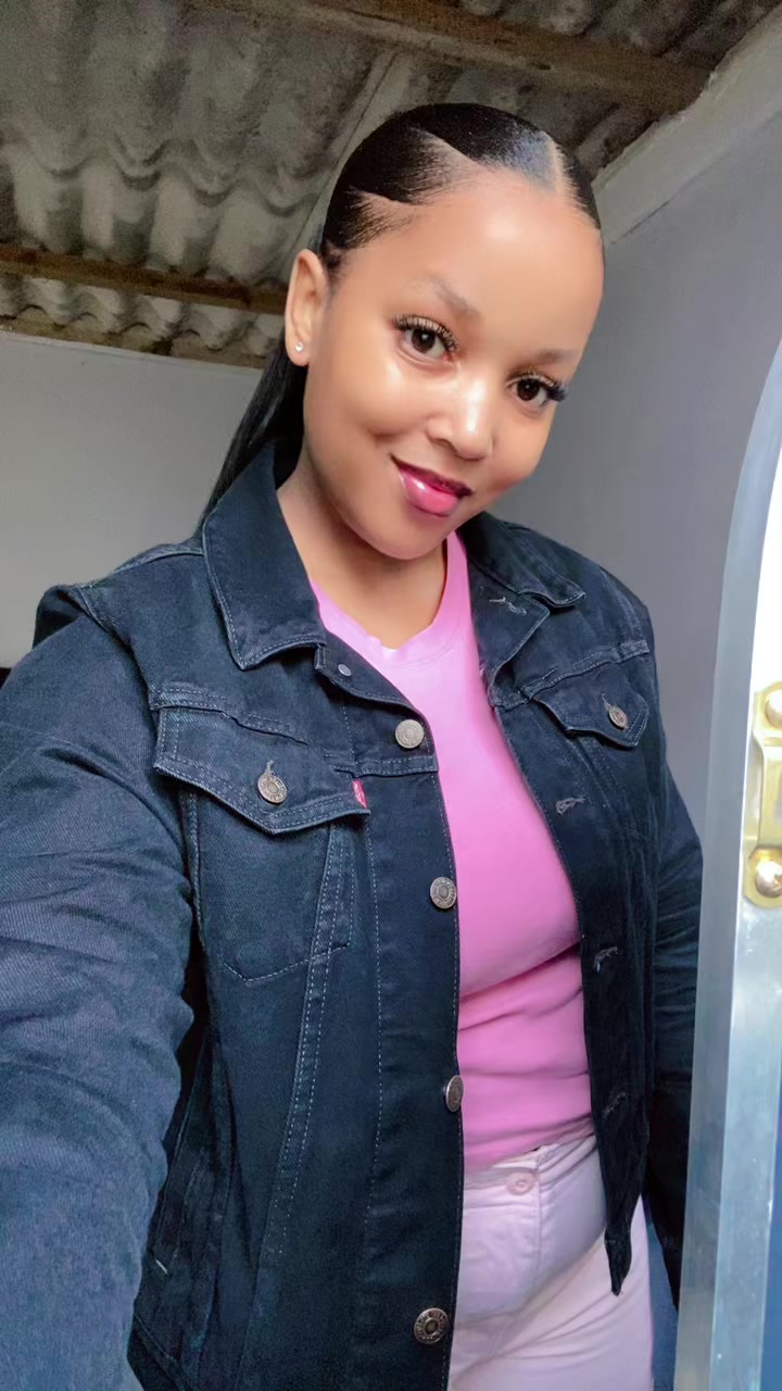 @Ntombizenkcubeko🌸