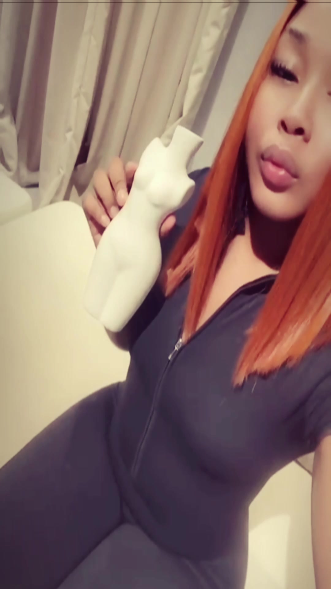 @XOXO_vee_vee