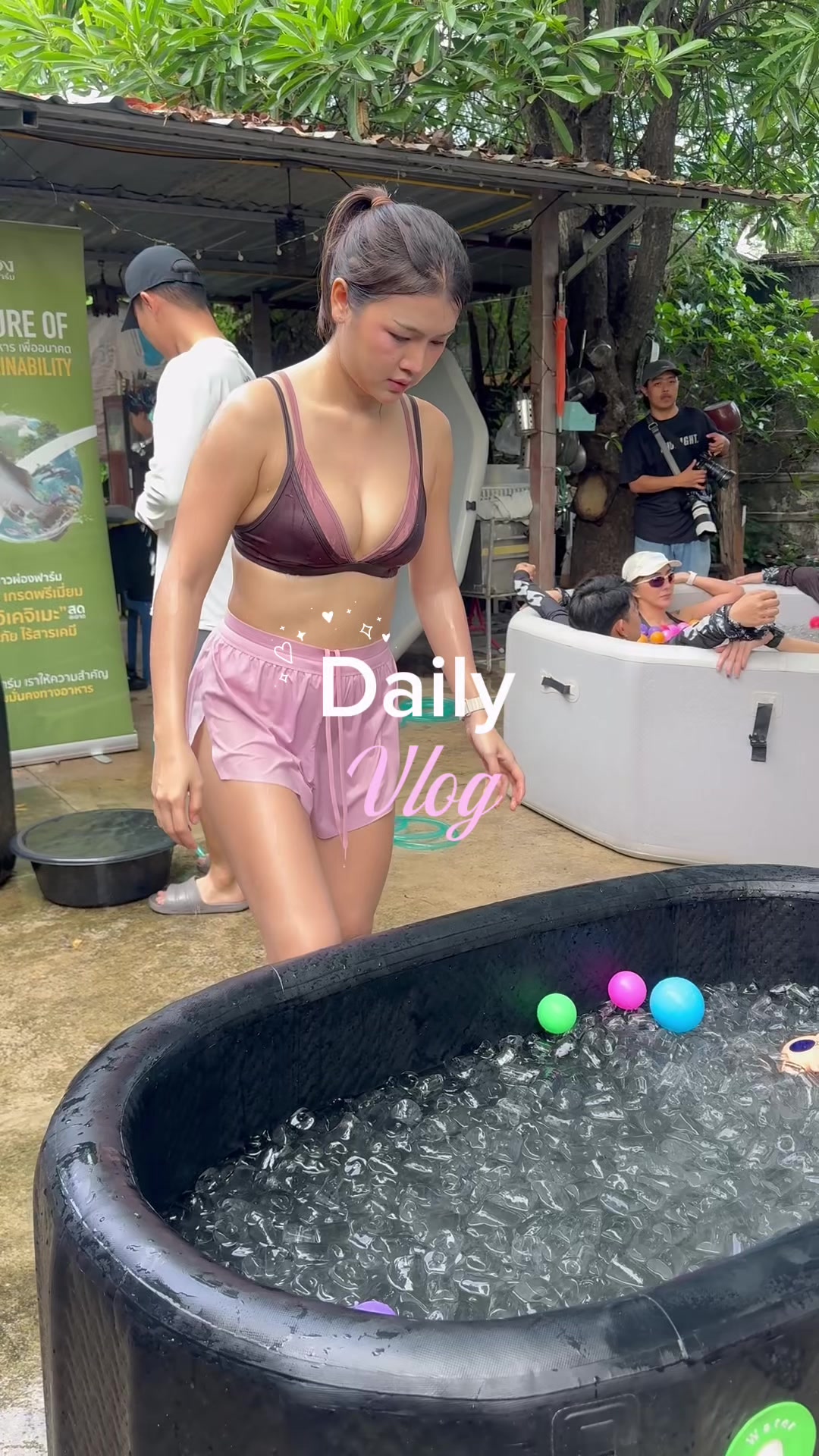@BowvyBo