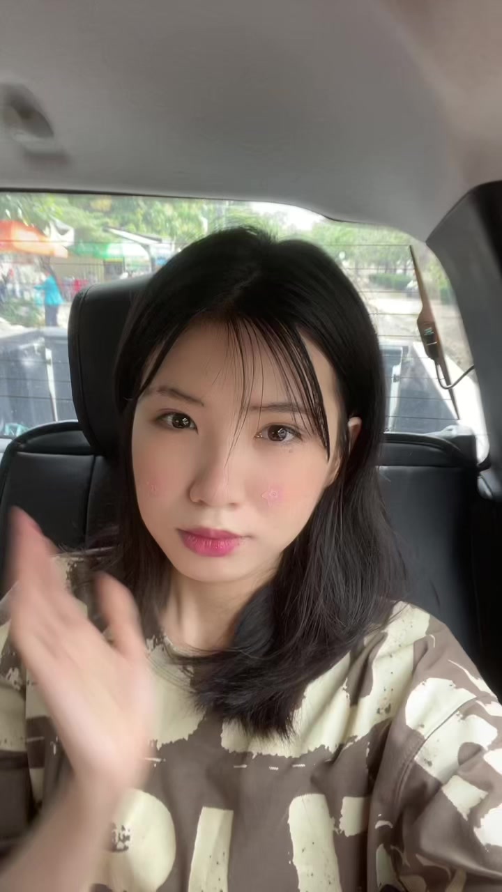 @ណាំ ធីប 💋