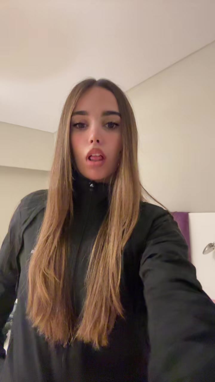 @Maiii🌙🦈