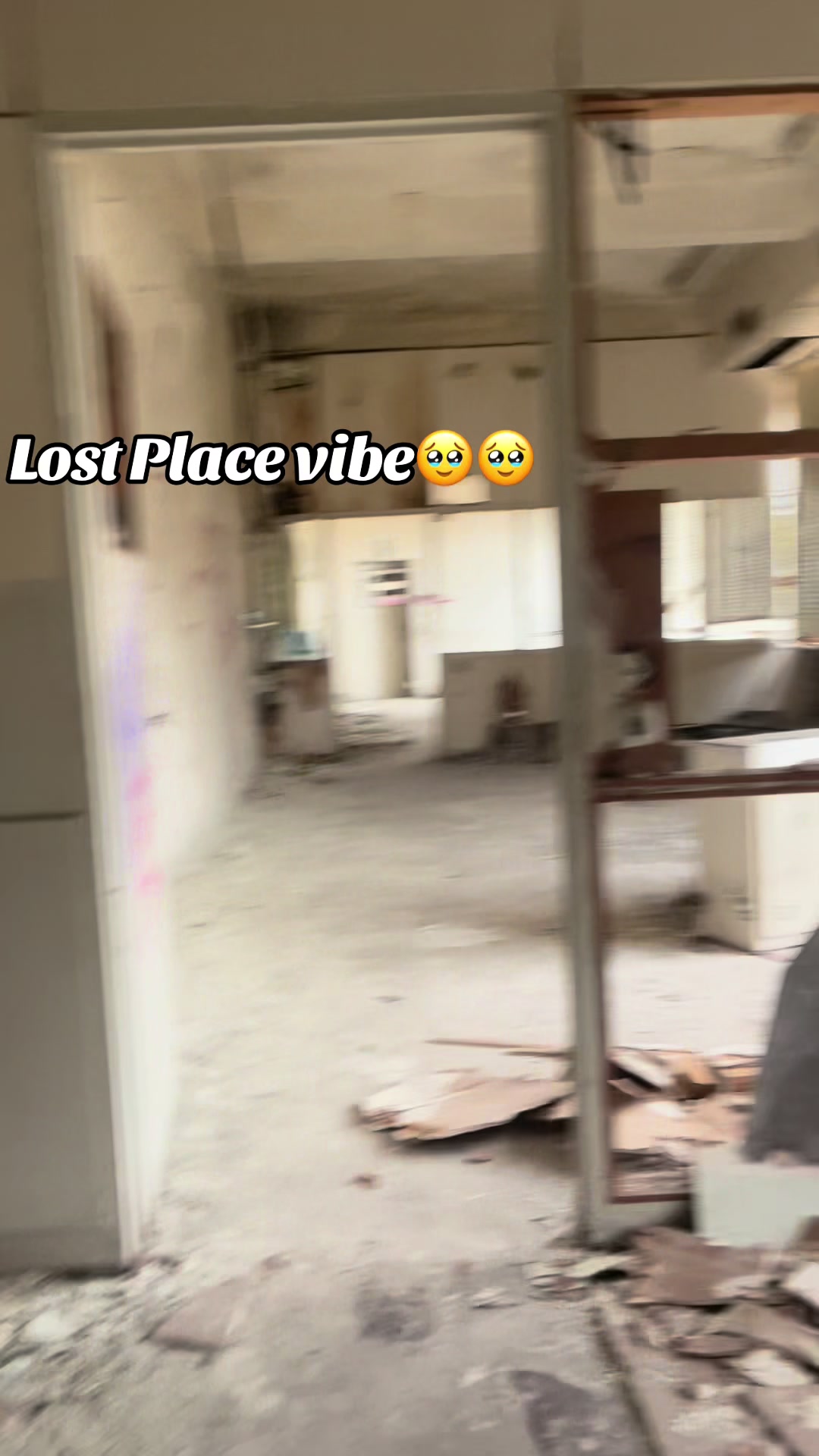 @Lostplaces_BO