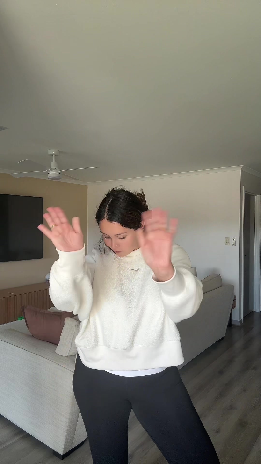 @madebynicolezan
