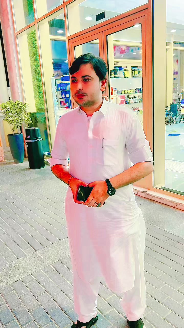 @Sifat Qureshi🇦🇪