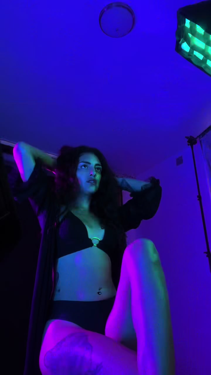 @Patsy Lunita 🖤👽💀🌚