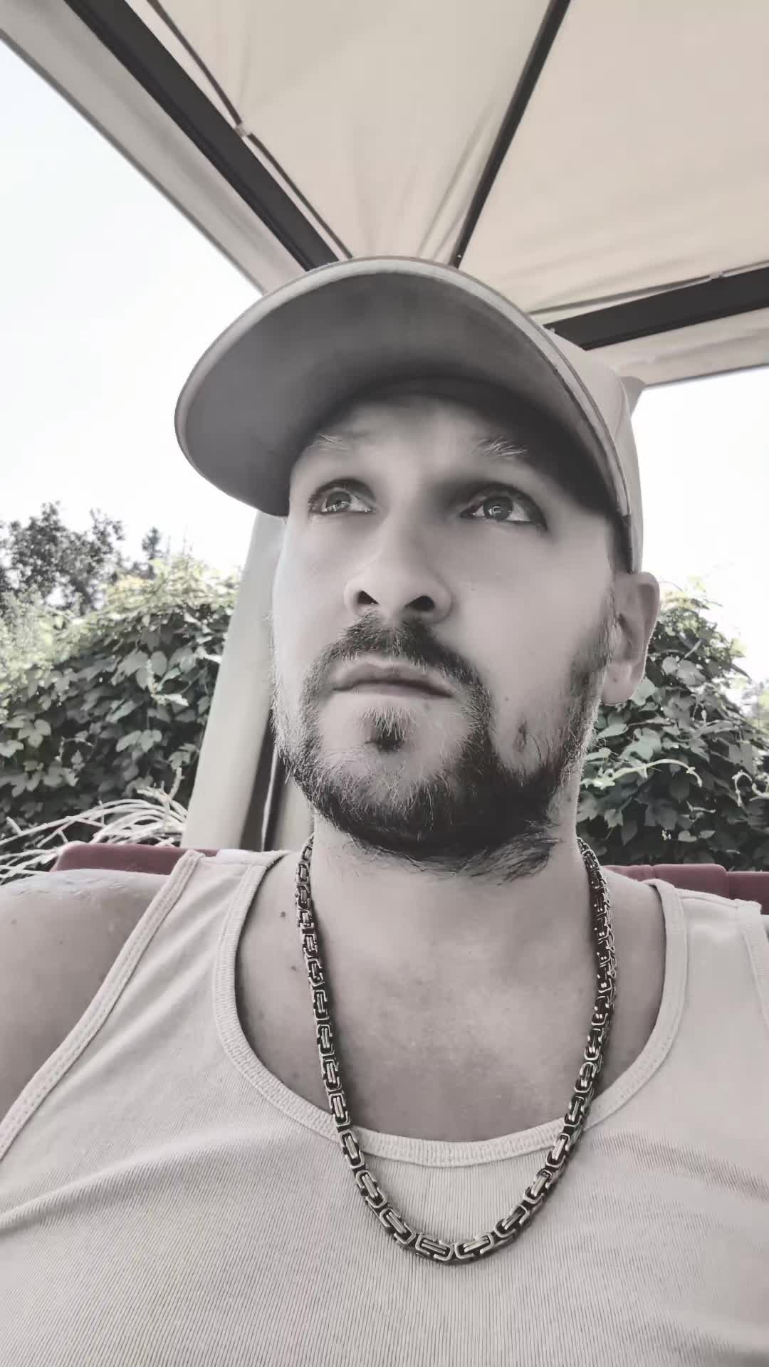 @Rockabasti