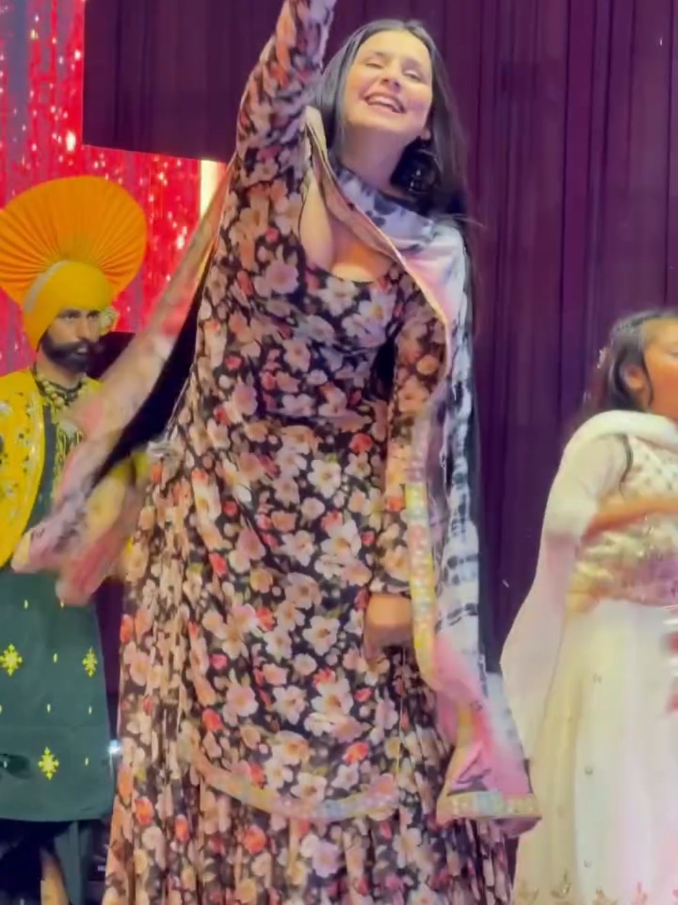 @Aj_Malika011