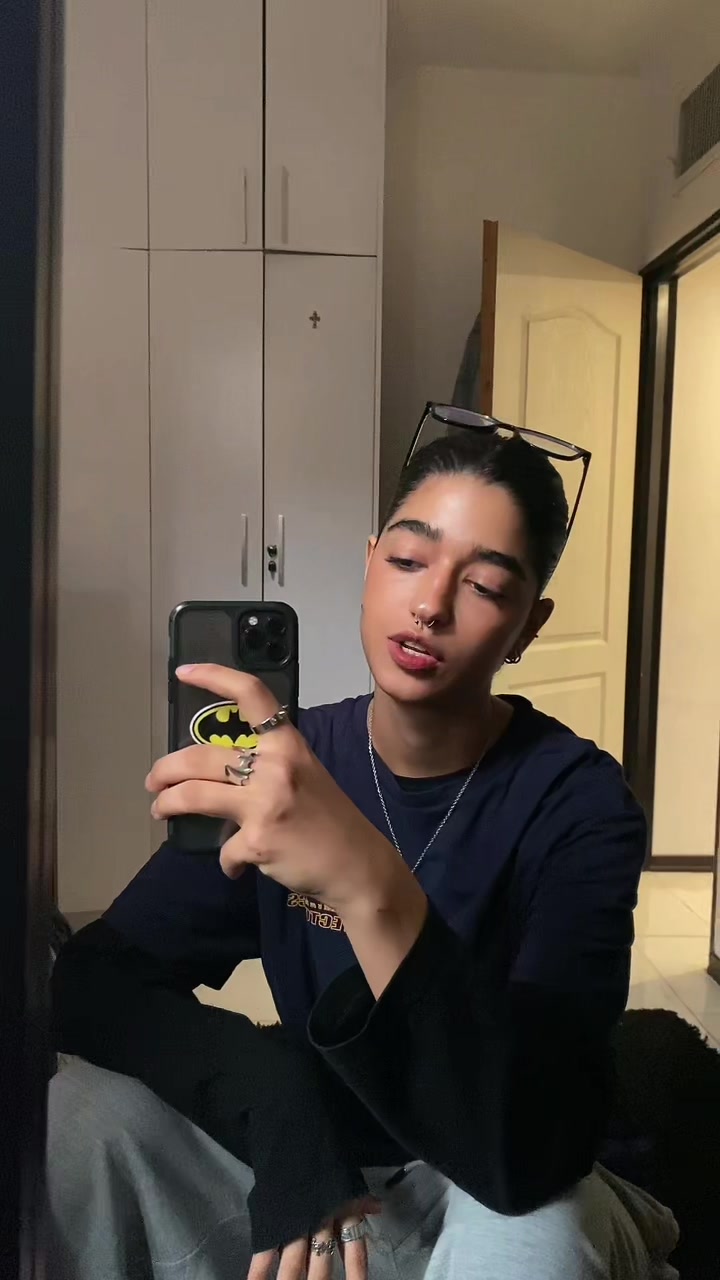 @elnaz