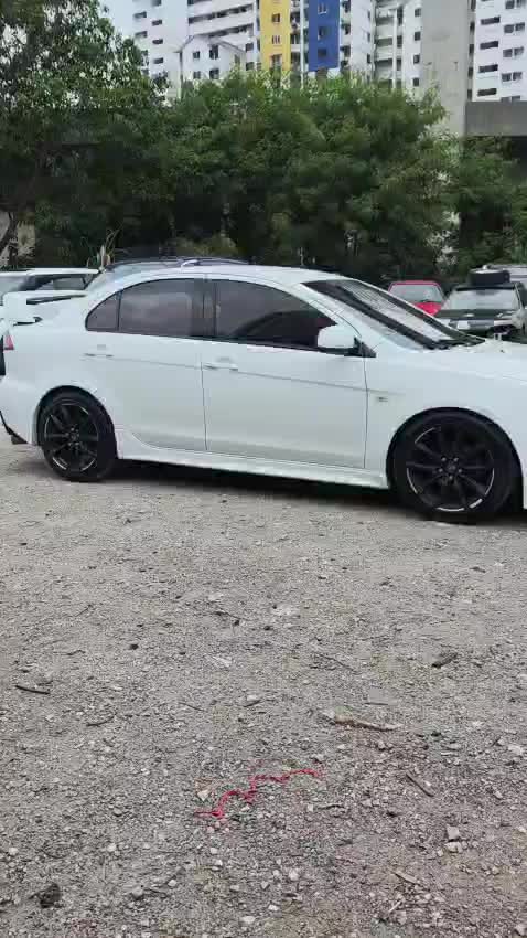 @Q_SHARK