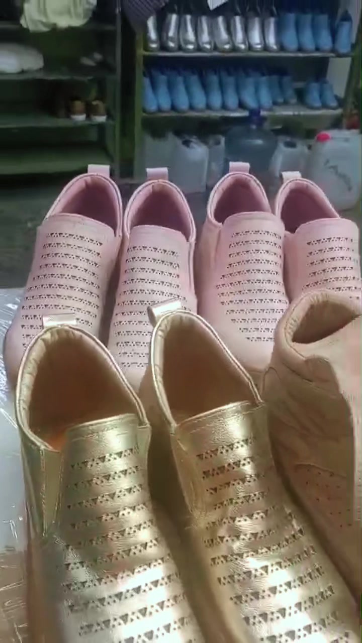 @Zapatos Syslaffitte